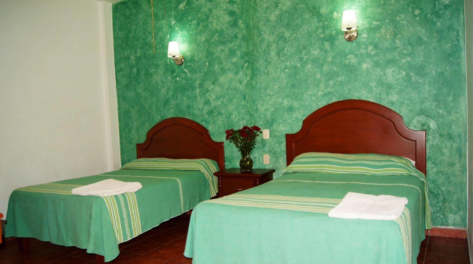 OYO Hotel Mi Casa Oaxaca Esterno foto